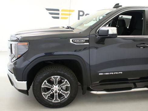 Used 2023 GMC Sierra 1500 SLE AWD/4WD image 5