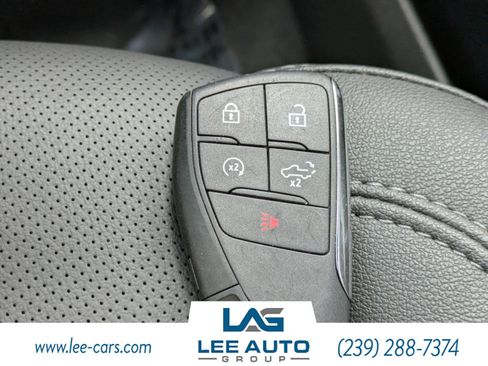 Used 2025 Chevrolet Silverado 1500 LTZ AWD/4WD image 29