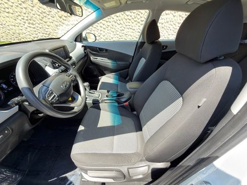 Used 2019 Hyundai Kona SE AWD/4WD image 17