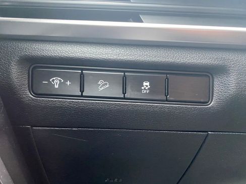 Used 2024 Kia Telluride LX image 14