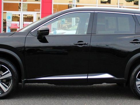 Certified 2023 Nissan Rogue Platinum w/ Platinum Premium Package image 9