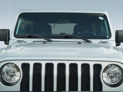 Used 2022 Jeep Wrangler Unlimited Sport image 39