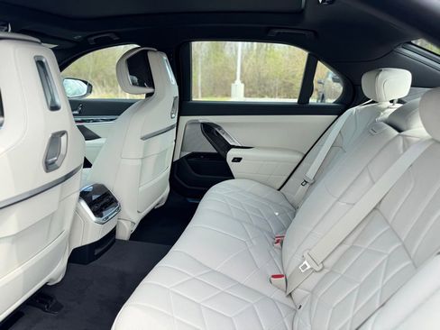 New 2026 BMW 760i xDrive w/ Executive Package AWD/4WD image 22