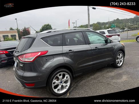 Used 2015 Ford Escape Titanium FWD image 4