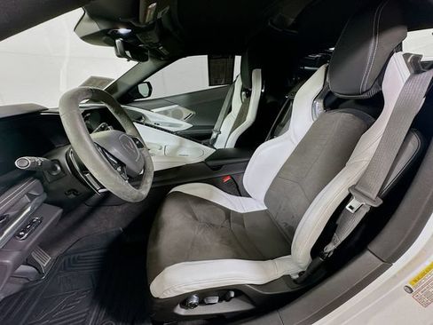 Used 2020 Chevrolet Corvette Stingray Preferred Cpe w/ 2LT Preferred Equipment Group RWD image 23