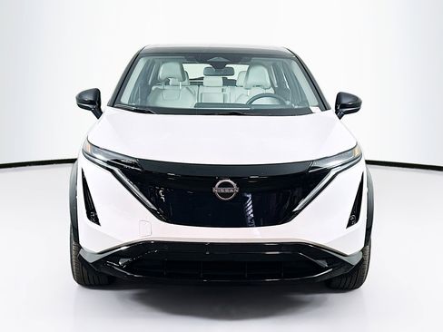 Used 2024 Nissan Ariya ENGAGE image 2