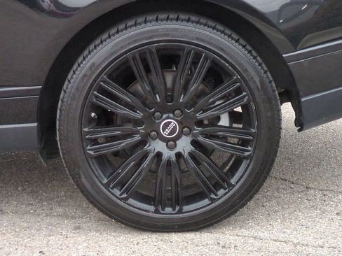 Used 2018 Land Rover Range Rover Long Wheelbase Supercharged image 14