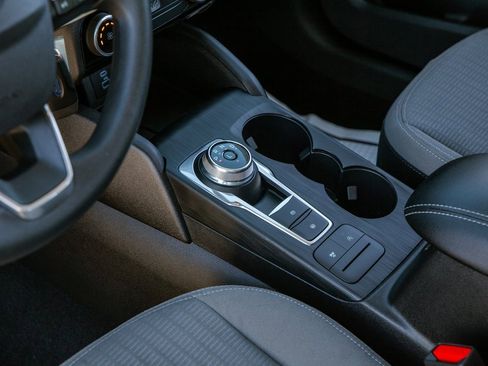 Used 2022 Ford Escape S image 14