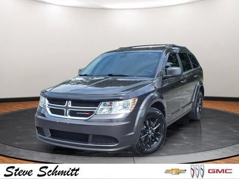 Used 2019 Dodge Journey SE FWD image 1