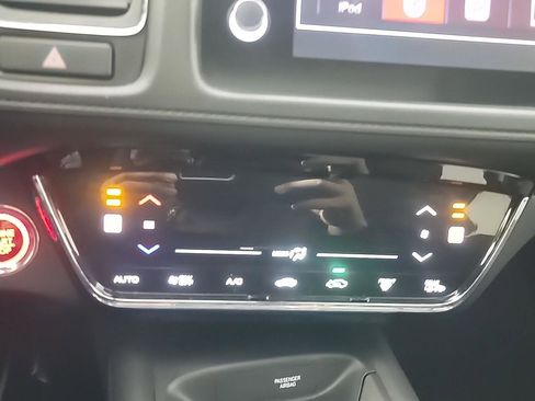 Certified 2019 Honda HR-V EX image 29