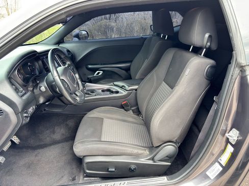 Used 2016 Dodge Challenger R/T w/ Blacktop Package image 19