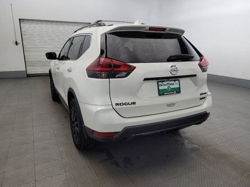 Used 2018 Nissan Rogue SV image 6