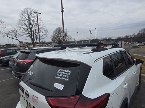 Used 2025 Nissan Rogue SV w/ Rock Creek Premium Package image 5