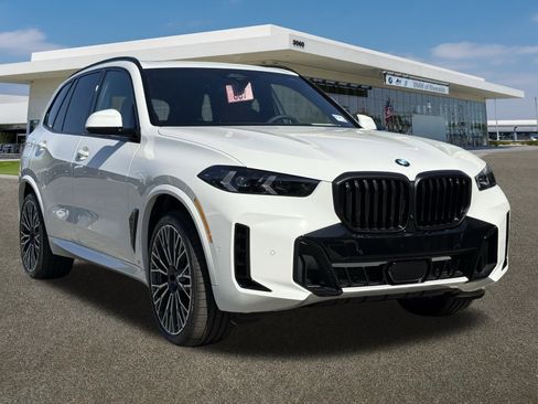 New 2026 BMW X5 sDrive40i image 2