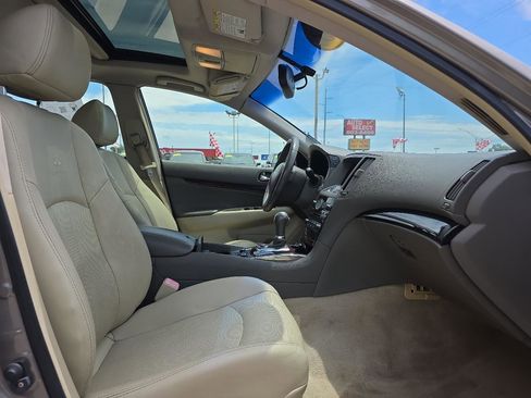 Used 2013 INFINITI G37 x Sedan w/ Premium Pkg AWD/4WD image 19