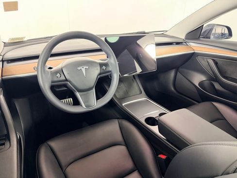 Used 2023 Tesla Model Y Long Range image 14