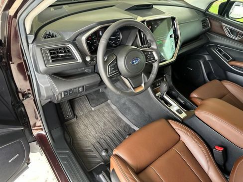 Used 2024 Subaru Ascent Touring w/ Popular Package #2 AWD/4WD image 13
