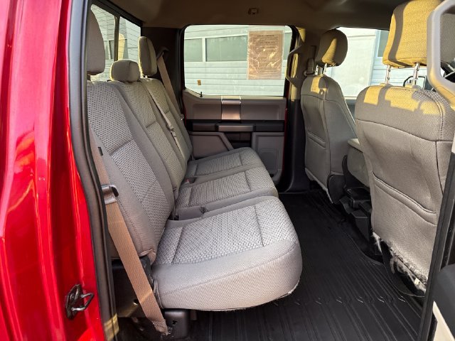 Used 2015 Ford F150 XLT w/ Equipment Group 302A Luxury AWD/4WD image 13