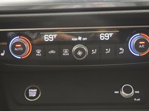 New 2025 Audi Q3 2.0T Premium Plus image 13