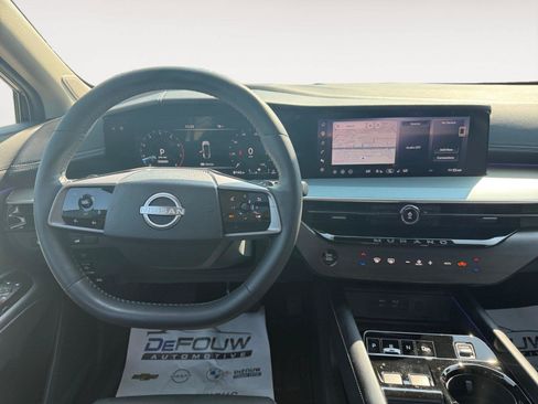 Used 2025 Nissan Murano SL AWD/4WD image 13