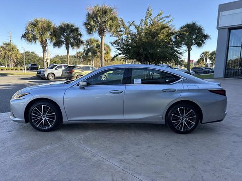 New 2025 Lexus ES 350 w/ Premium Package image 6