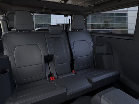 New 2025 Ford Bronco Badlands image 11