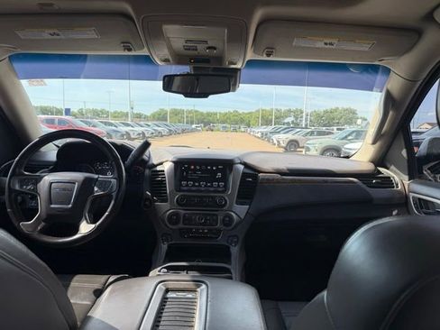 Used 2016 GMC Yukon Denali w/ Open Road Package AWD/4WD image 22