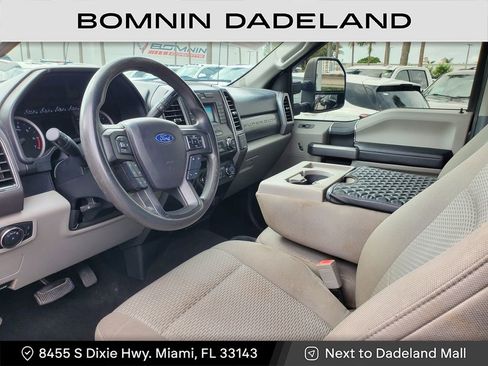 Used 2019 Ford F250 XLT w/ Snow Plow Prep Package image 15