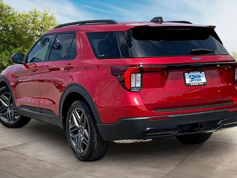 New 2026 Ford Explorer ST-Line w/ ST-Line Street Pack RWD image 3