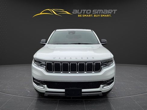 Used 2023 Jeep Wagoneer L Series II AWD/4WD image 8