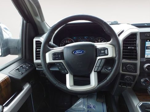 Used 2019 Ford F150 Lariat w/ Equipment Group 502A Luxury AWD/4WD image 12