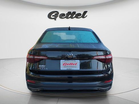 Used 2024 Volkswagen Jetta SE FWD image 6