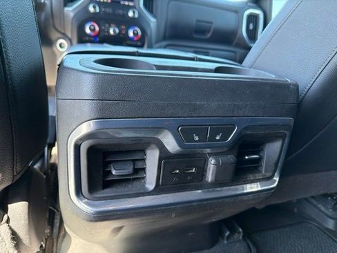 Used 2022 GMC Sierra 3500 Denali w/ Denali Black Diamond Edition AWD/4WD image 16