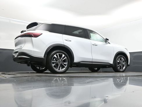 Certified 2026 INFINITI QX60 Pure w/ Cargo Package image 43