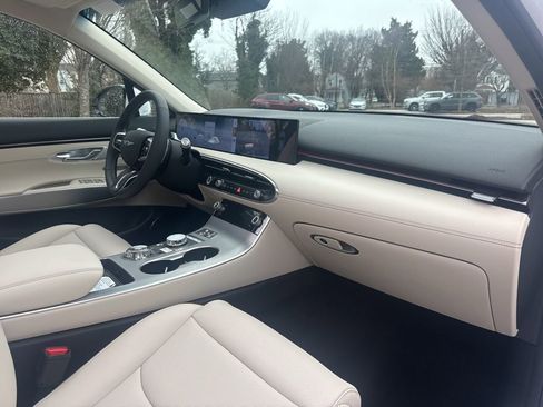 New 2026 Genesis GV70 2.5T Select image 33