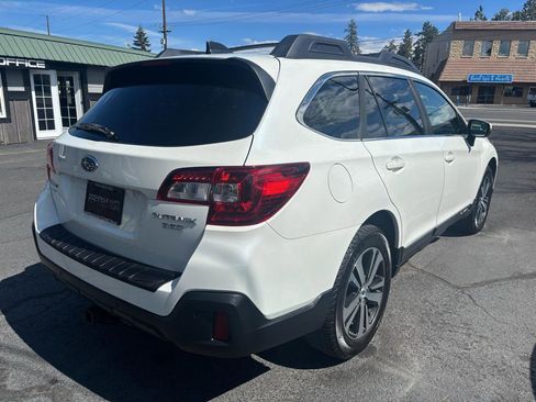 Used 2019 Subaru Outback 3.6R Limited image 5