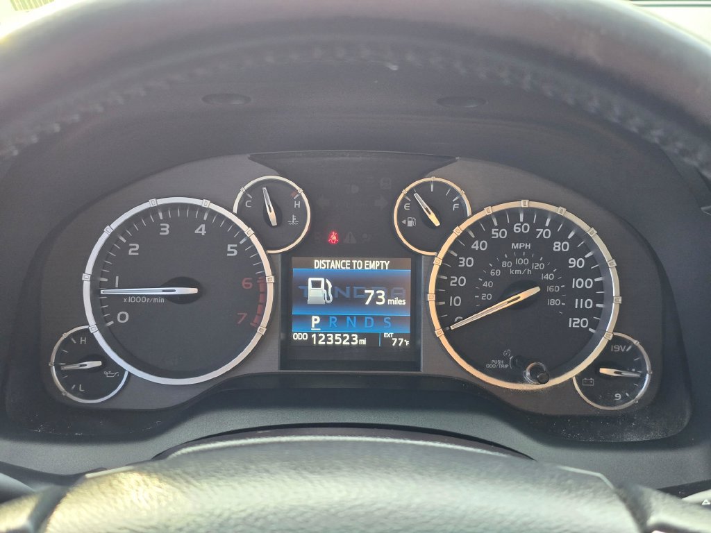 Used 2015 Toyota Tundra Platinum AWD/4WD image 18
