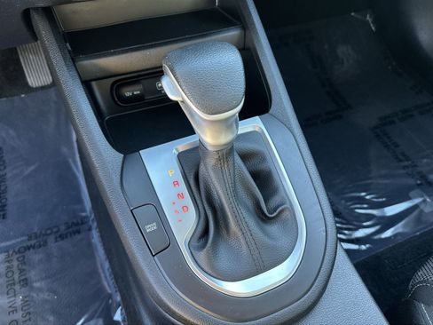 Used 2023 Kia Forte LXS w/ LXS Technology Package image 23