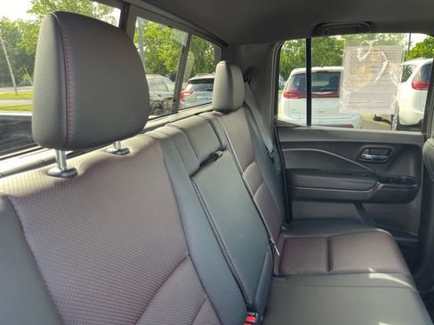 Used 2025 Honda Ridgeline Black Edition image 38