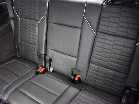 Used 2025 Cadillac Escalade Sport Platinum AWD/4WD image 31