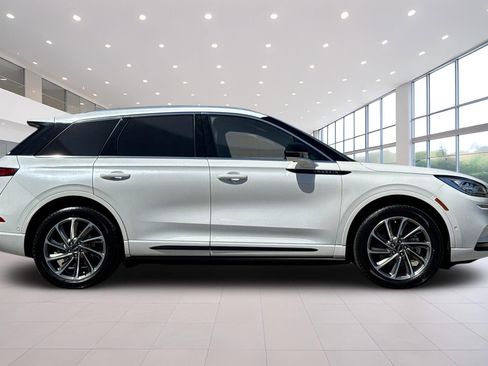 Certified 2022 Lincoln Corsair Grand Touring w/ Elements Technology Bundle AWD/4WD image 3