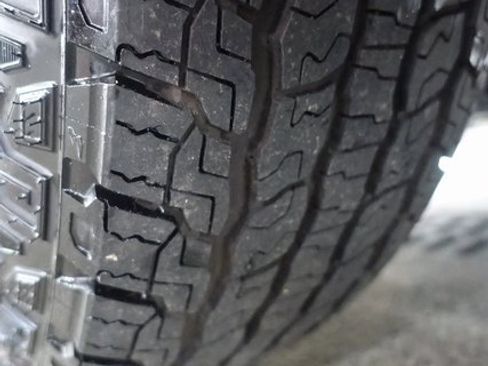 Used 2024 Chevrolet Silverado 1500 RST w/ Protection Package image 33