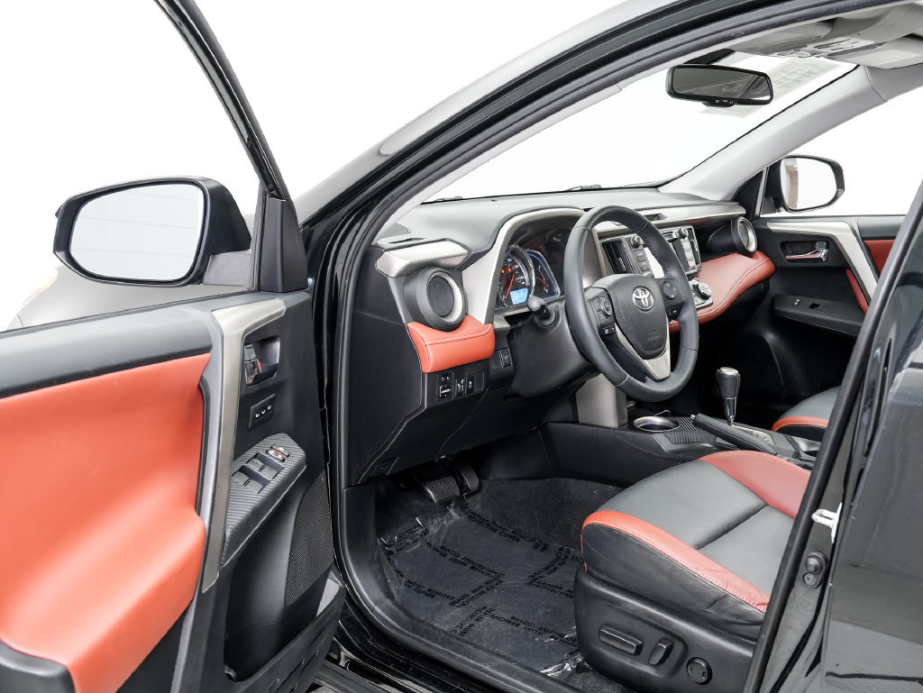 Used 2015 Toyota RAV4 Limited FWD image 7