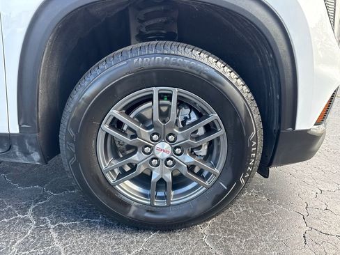 Certified 2025 GMC Acadia Elevation image 12