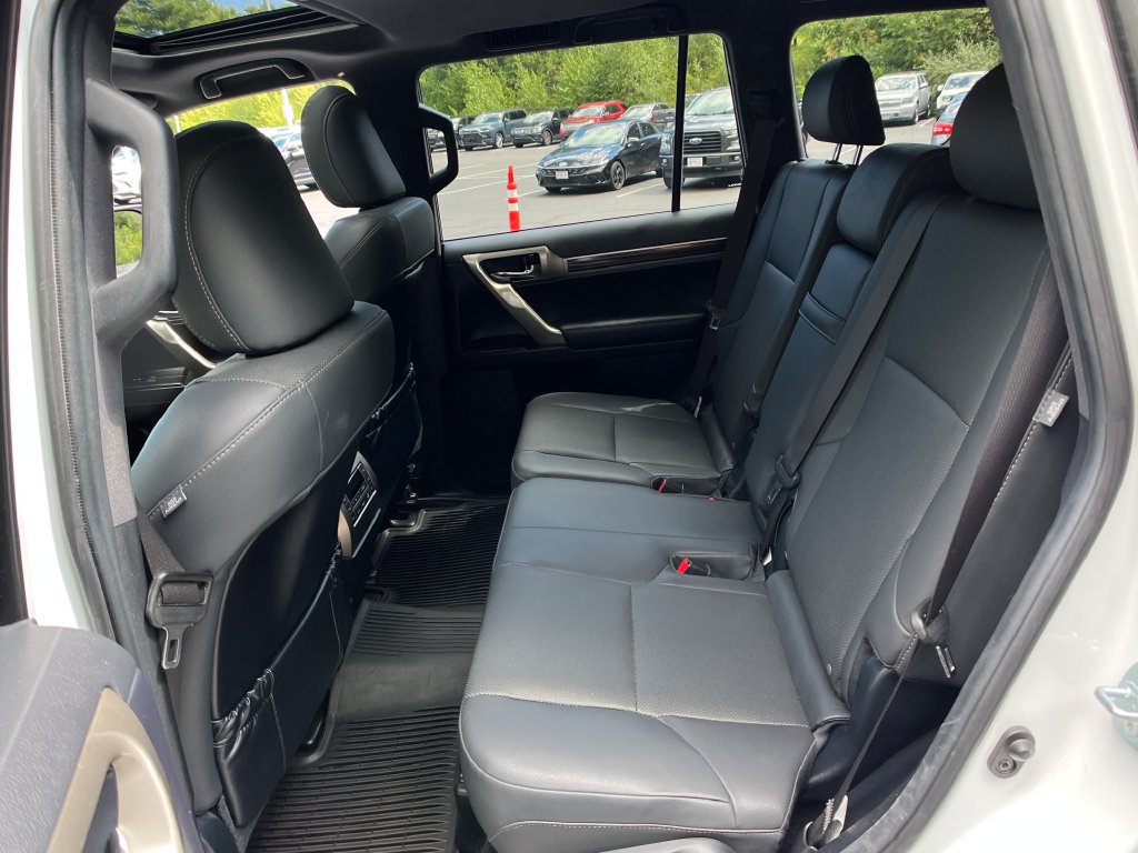 Used 2021 Lexus GX 460 Premium w/ Premium Package AWD/4WD image 22
