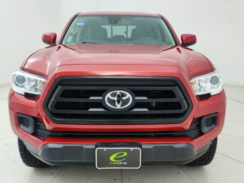 Used 2020 Toyota Tacoma SR image 2