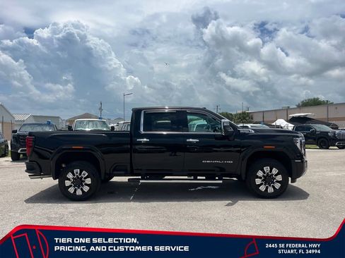 Used 2026 GMC Sierra 2500 Denali w/ Denali Reserve Package AWD/4WD image 8