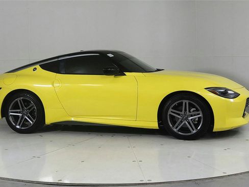 Certified 2024 Nissan Z Sport w/ Floor Mat Package RWD image 8