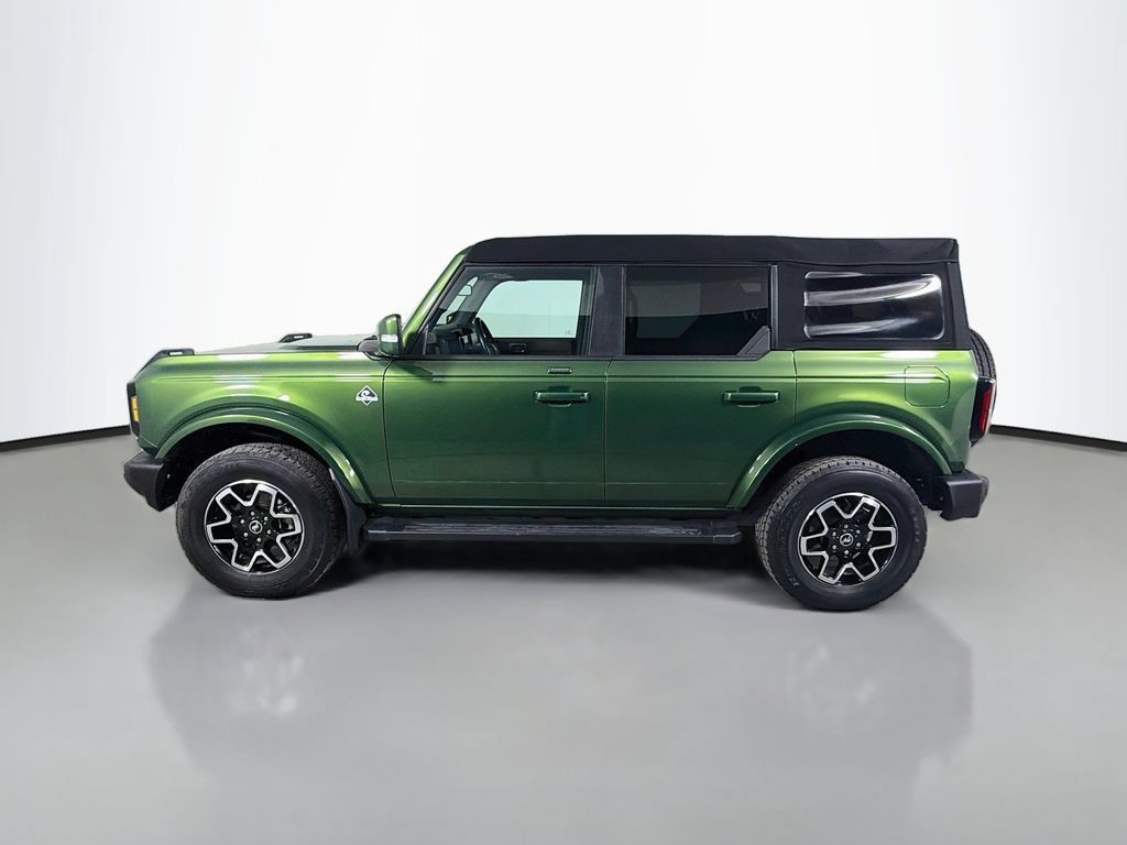Used 2023 Ford Bronco Outer Banks AWD/4WD image 9
