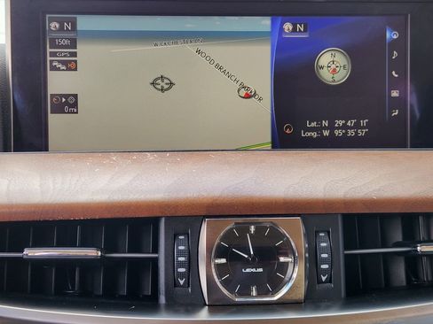 Used 2017 Lexus LX 570 4WD w/ Luxury Package image 16